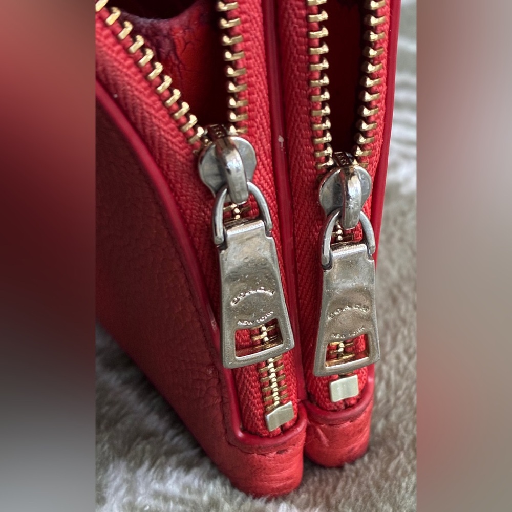 Coach Pebbled Leather Wristlet with Silver Logo - Picture 3 of 11